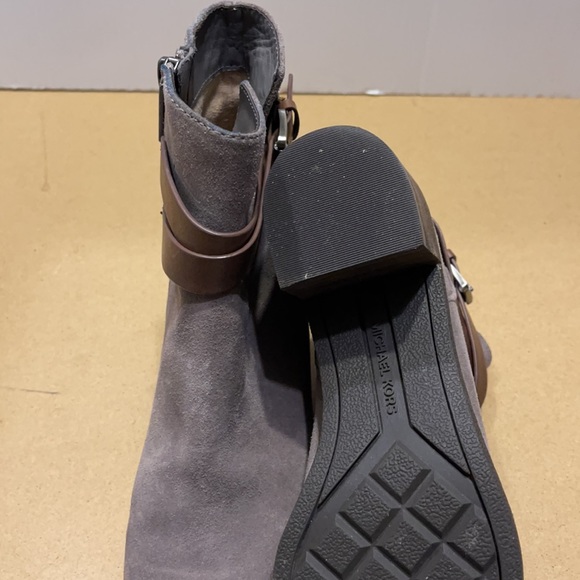 Micheal Kors Ankle Bootie - Picture 7 of 7